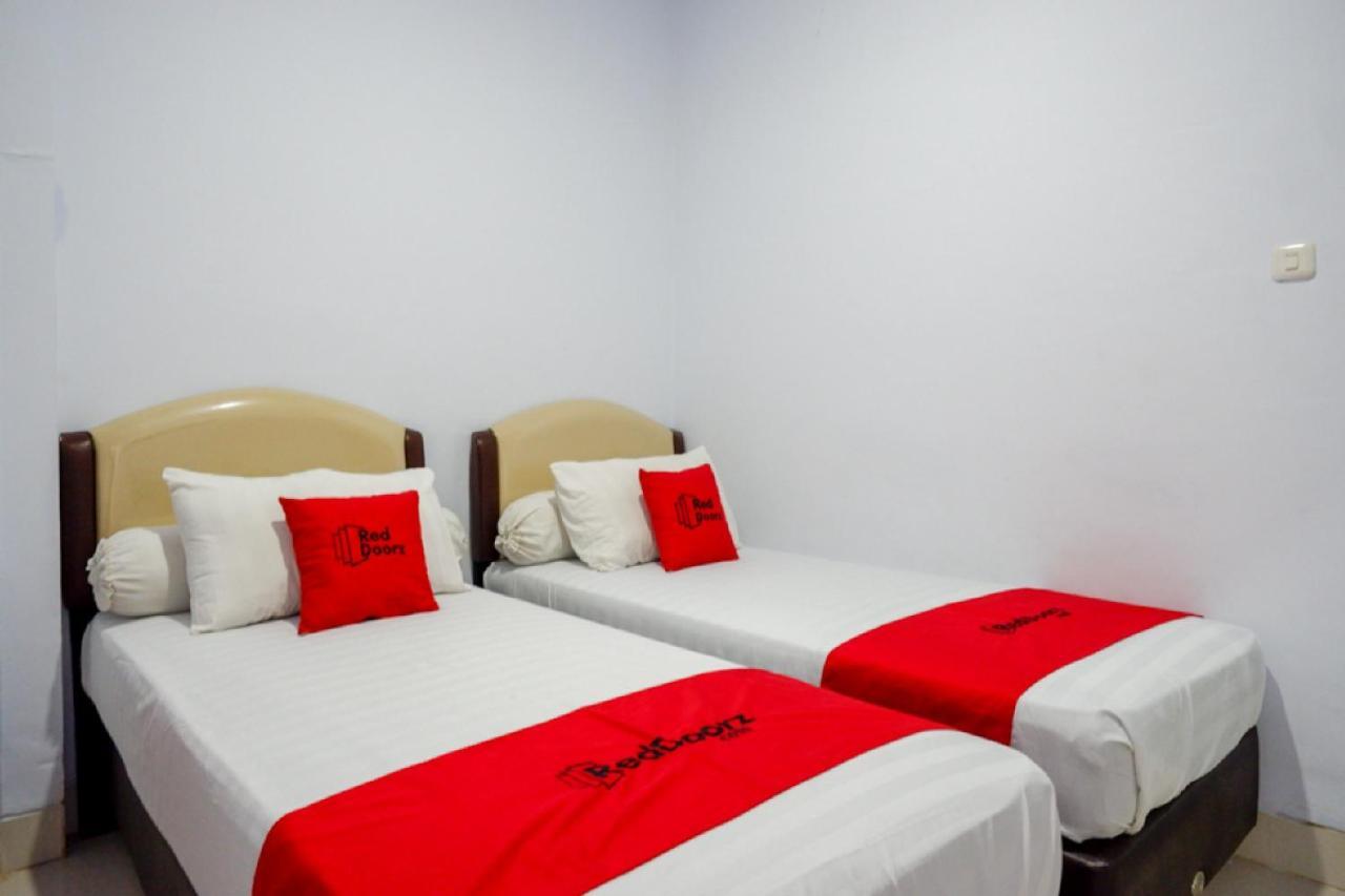 Reddoorz @ Hotel Bravo Pantai Kamali Bau Bau Baubau Buitenkant foto