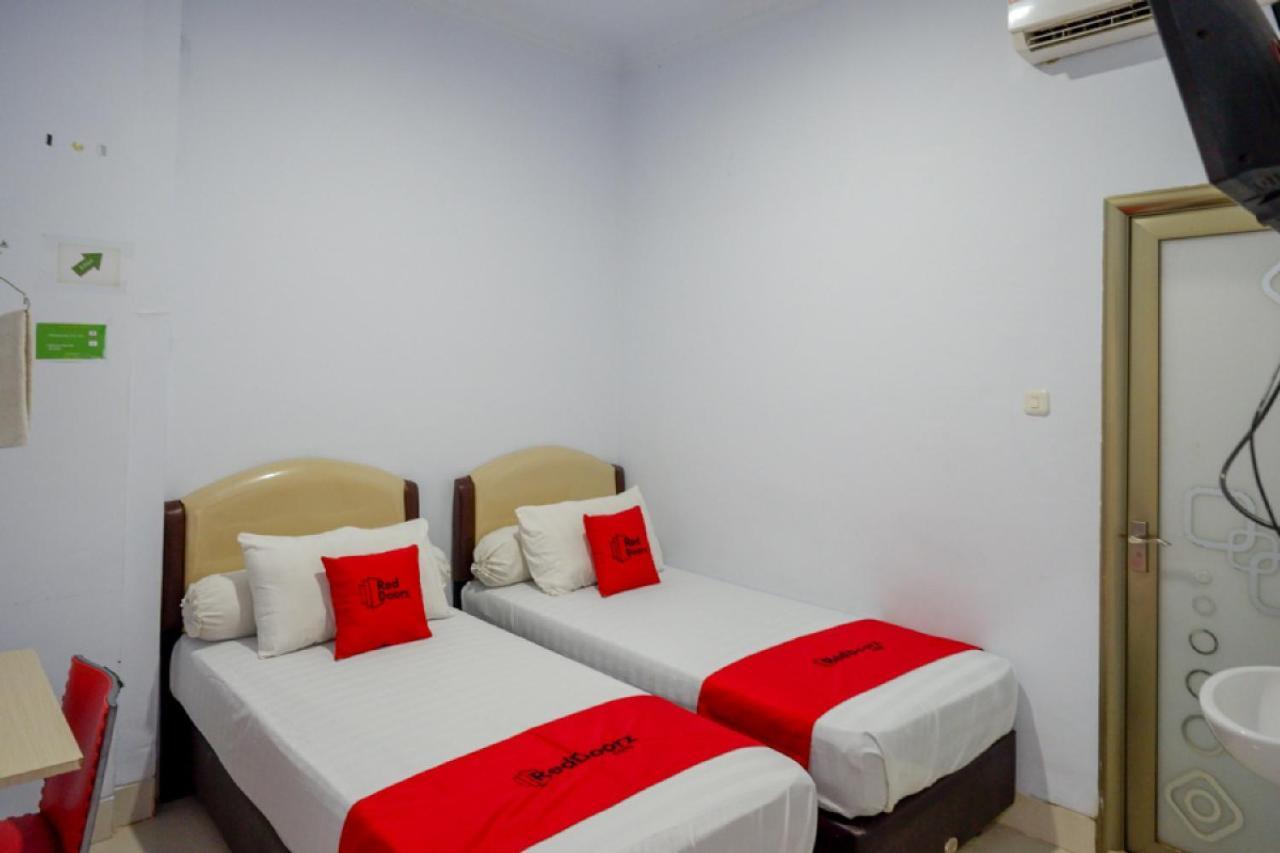 Reddoorz @ Hotel Bravo Pantai Kamali Bau Bau Baubau Buitenkant foto